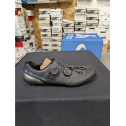 Buty rowerowe Shimano RC902 S-PHYRE r.44