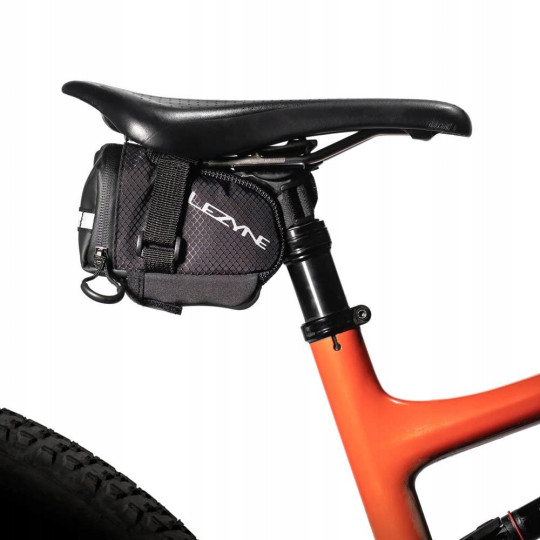 Torebka Podsiodłowa Lezyne M-Caddy Czarna