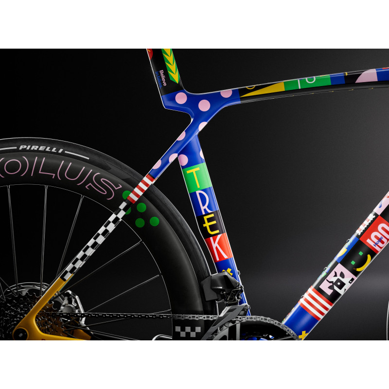 Rower TREK Madone SLR 9 AXS Gen 8 - The First 50 ICON