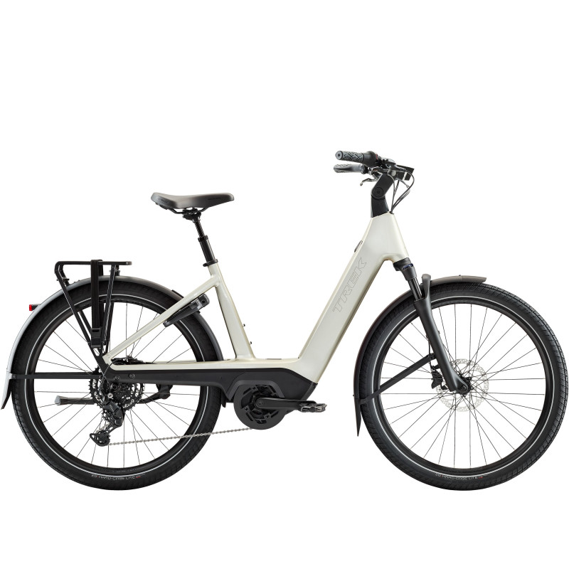 Rower TREK Charter+ 4 R9 800 Wh o niskim przekroku