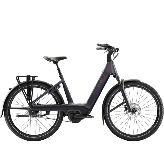 Rower TREK Charter+ 4 o niskim przekroku z piastą Nexus 5 i napędem pasowym oraz ak